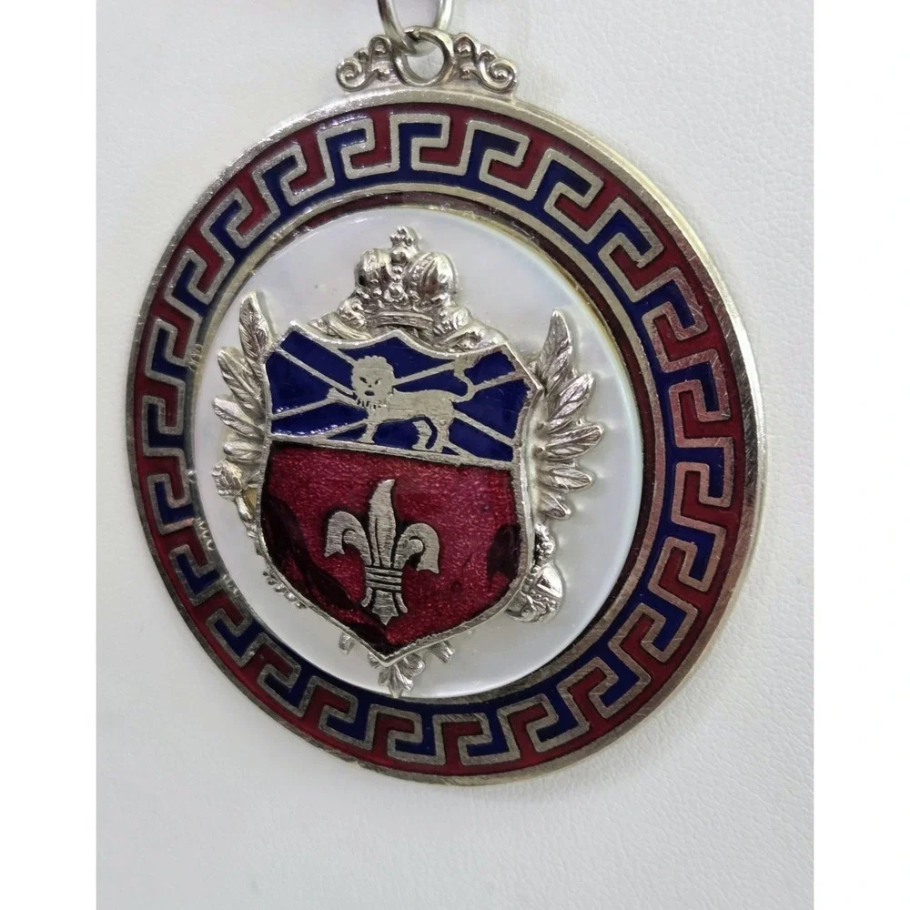 WW2 242nd Coast Artillery Military Crest Pendant Necklace Chain Coat of Arms